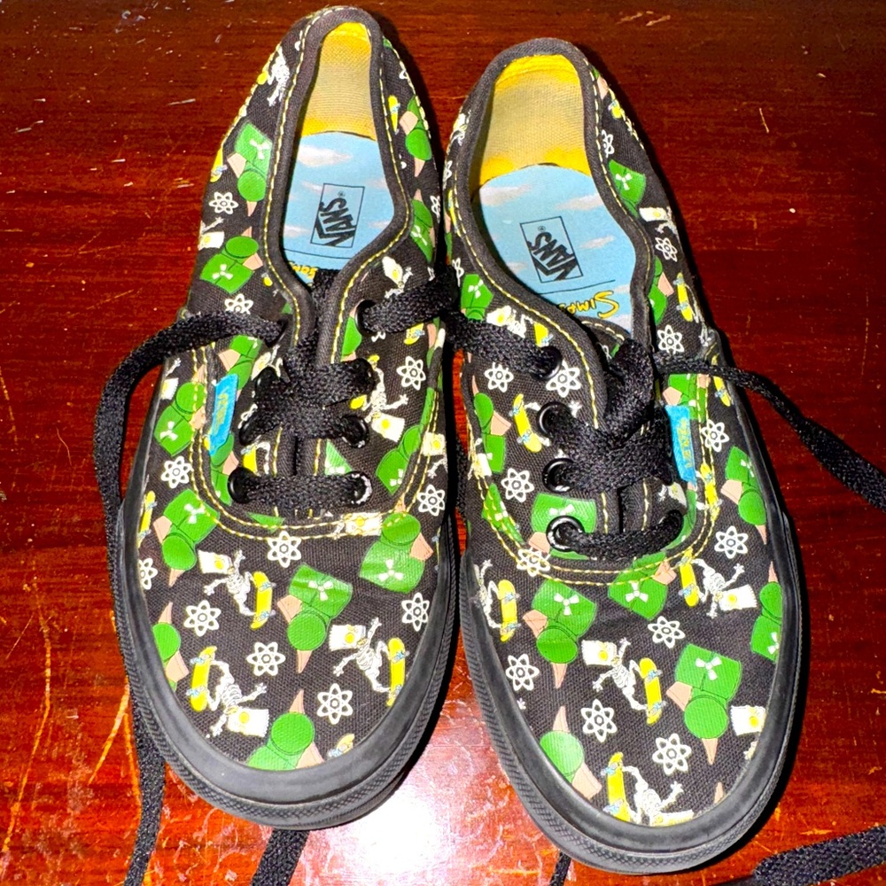 Vans Black and Green Simpsons GITD Kids